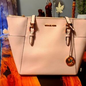 MK Marilyn medium tote         Light Pink